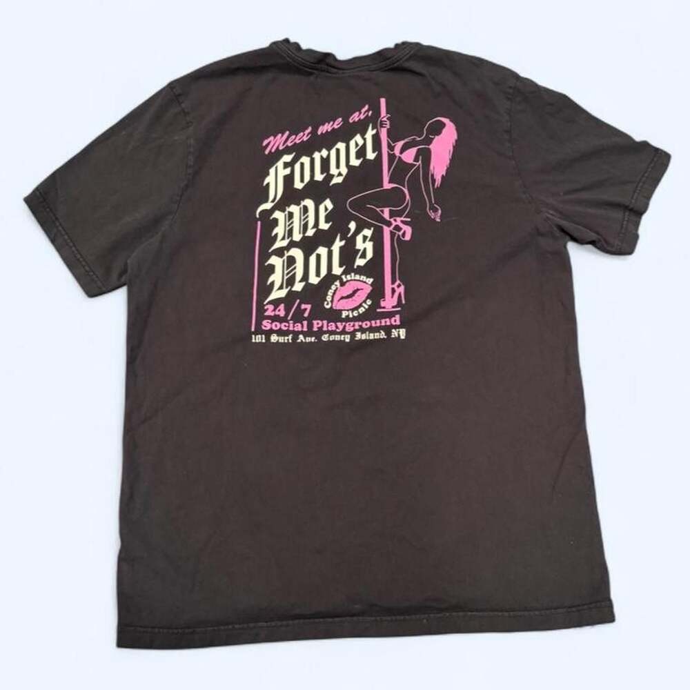 Coney Island Picnic Graphic T-Shirt XL Black Pink